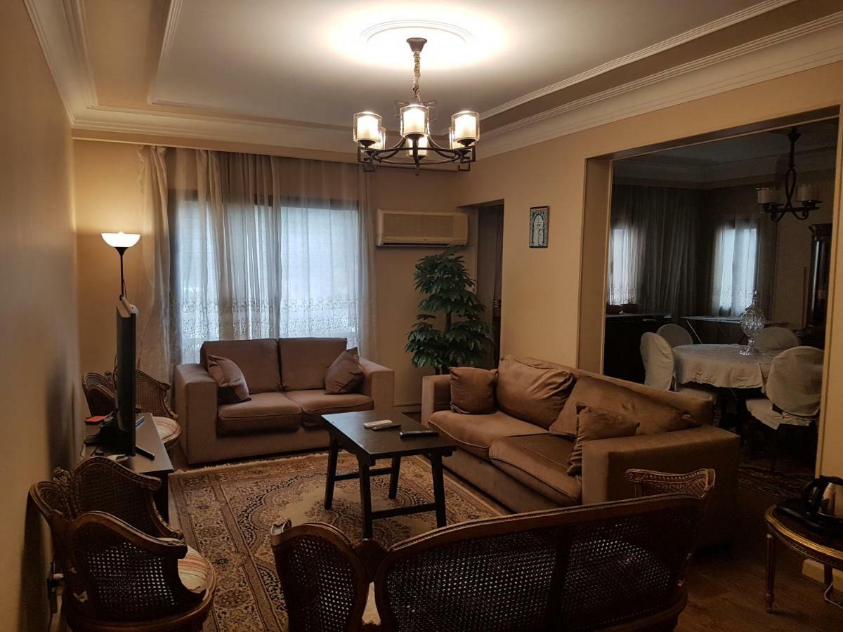 Apartment Cozy Modern